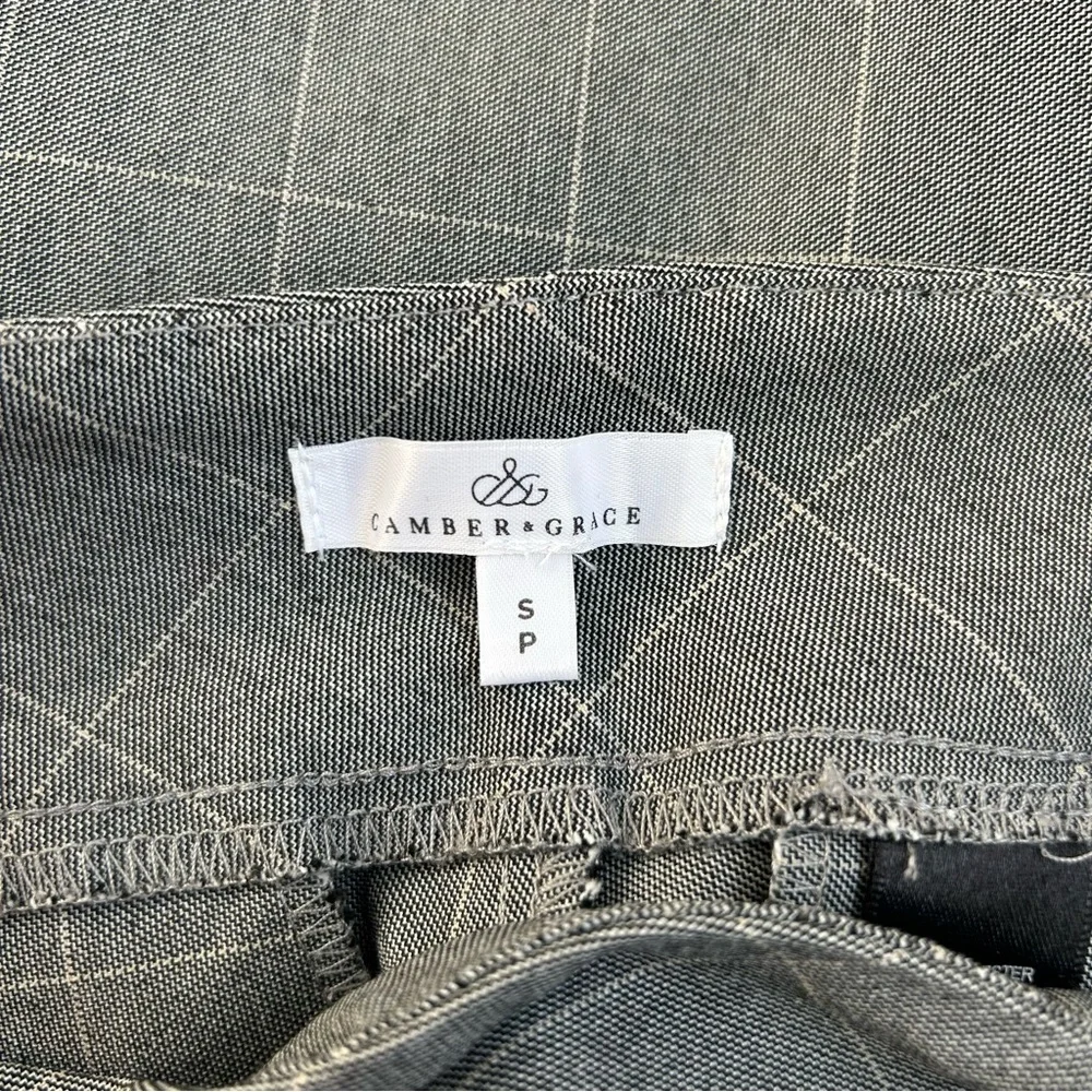 RW&CO. Camber & Grace Gray Plaid Dress Pants - Picture 11 of 12